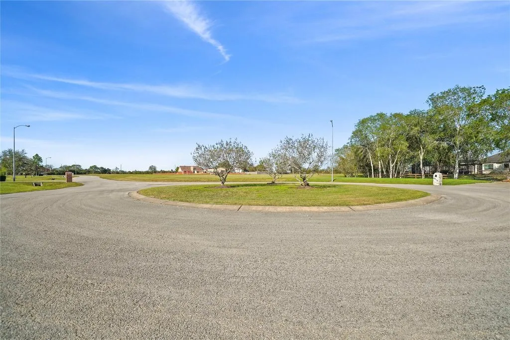 The cul-de-sac in front of the lot